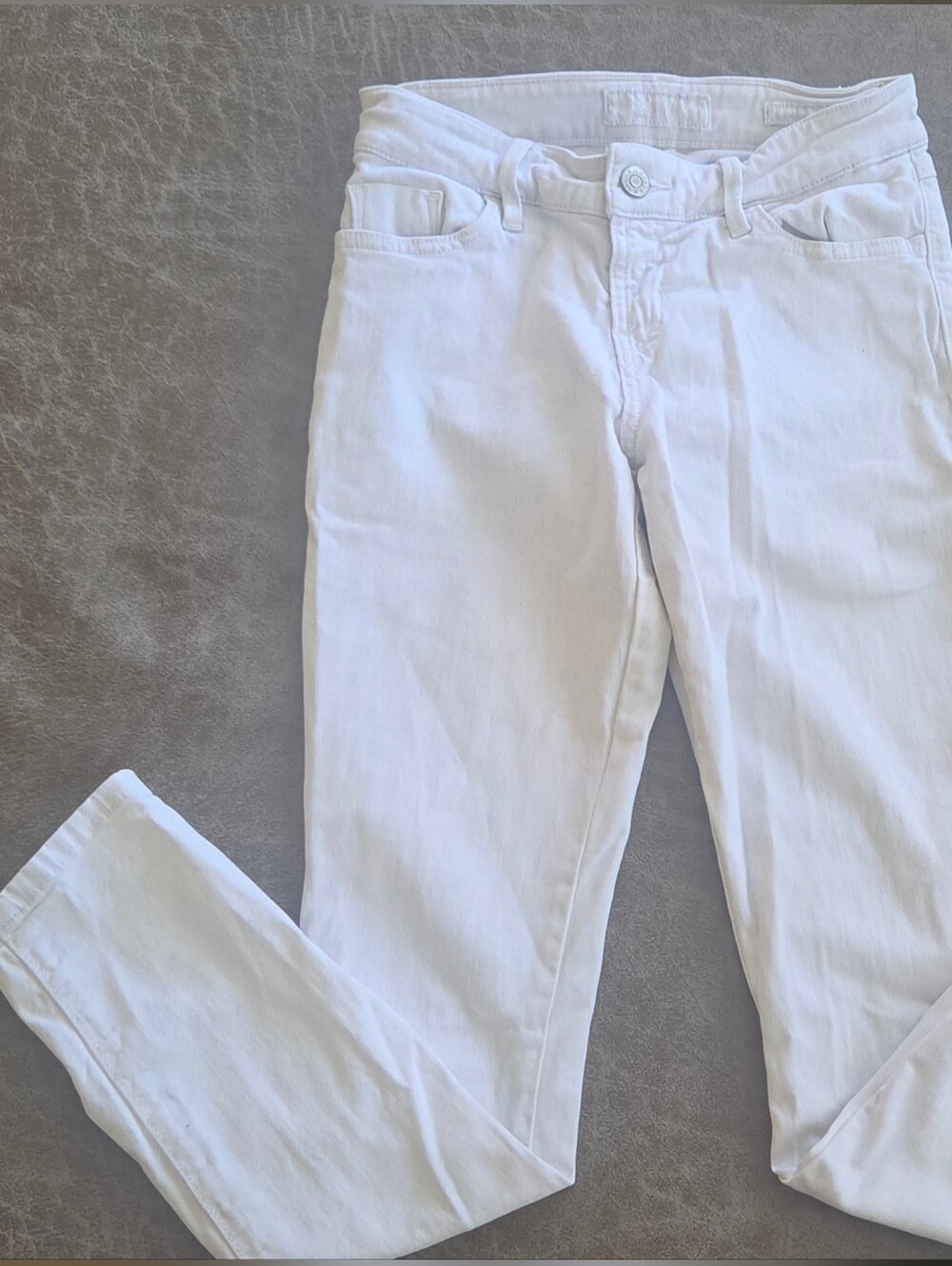 Skinny White GUESS JEANS Sz 25